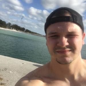 Meet your Posher, Justin